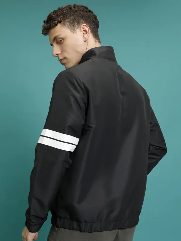 Highlander Men Black Solid Open Front Jacket