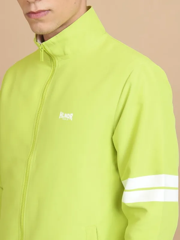  Highlander Men Green Solid Open Front Jacket Jackets