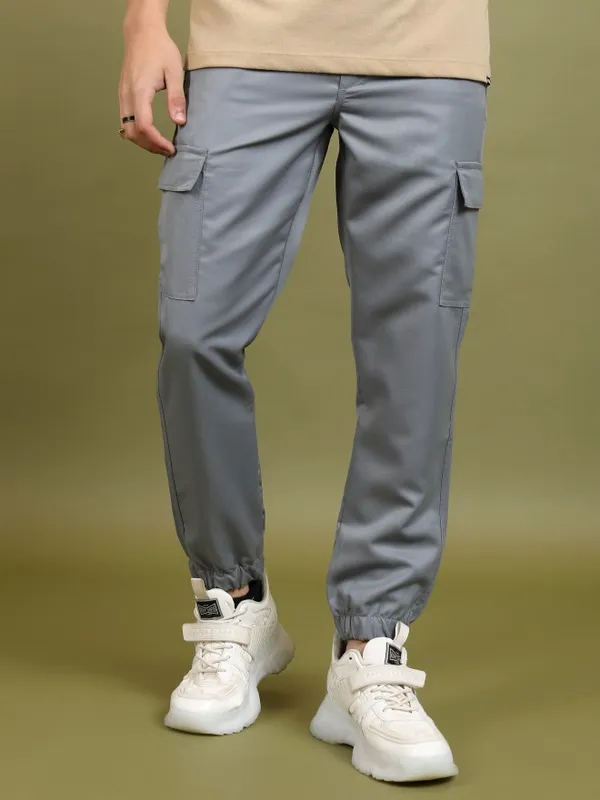  Highlander Men Grey Regular Fit Solid Casual Trousers