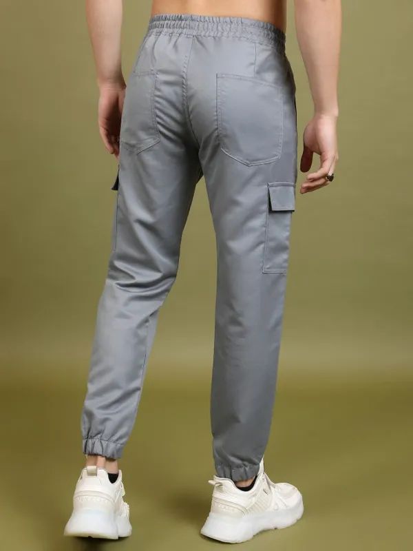  Highlander Men Grey Regular Fit Solid Casual Trousers