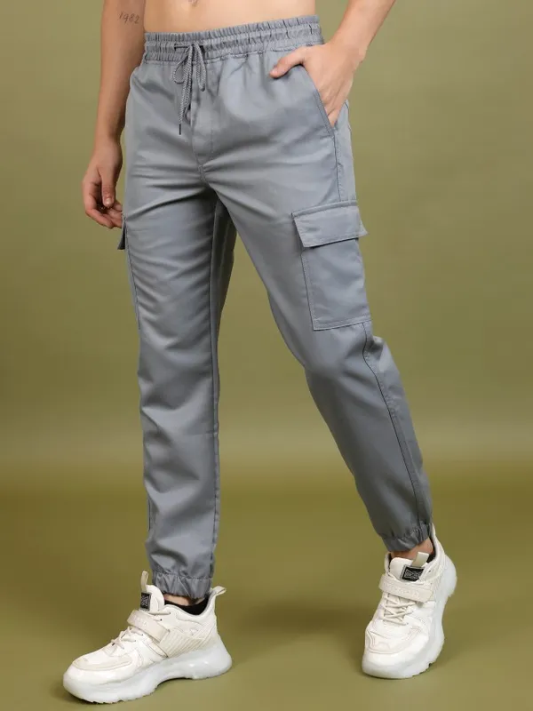  Highlander Men Grey Regular Fit Solid Casual Trousers