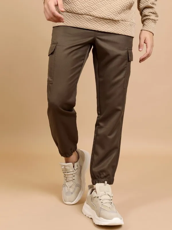  Highlander Men Brown Regular Fit Solid Casual Trousers