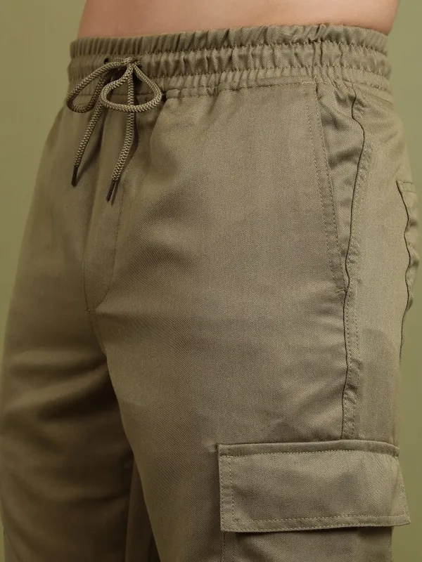  Highlander Men Khaki Regular Fit Solid Casual Trousers