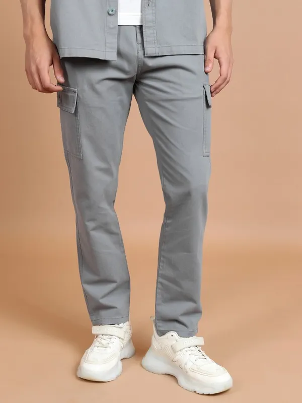  Highlander Men Grey Regular Fit Solid Casual Trousers