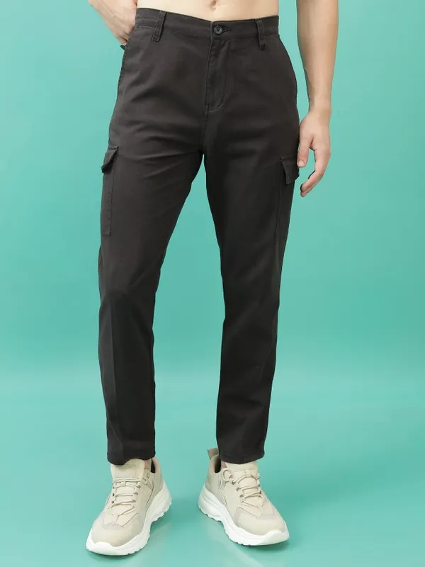  Highlander Men Grey Regular Fit Solid Casual Trousers