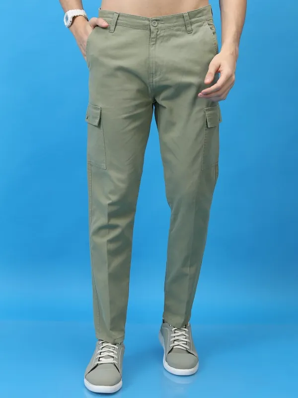  Highlander Men Olive Regular Fit Solid Casual Trousers