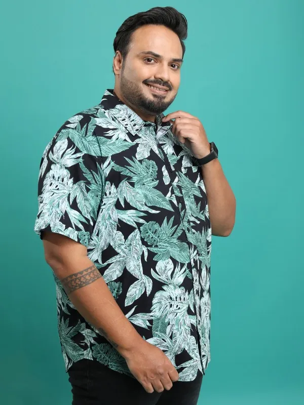  Xtra Ordinary By Highlander Men Navy Blue Printed Regular Fit Casual Shirts