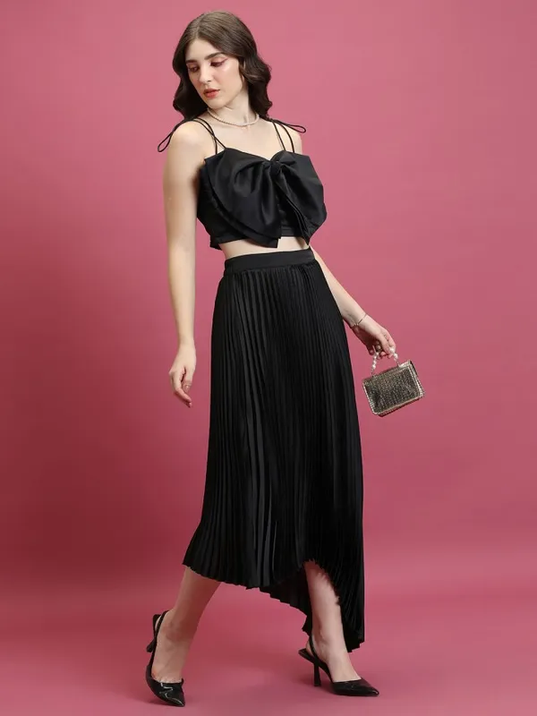 Tokyo Talkies Women Black Solid Regular Top