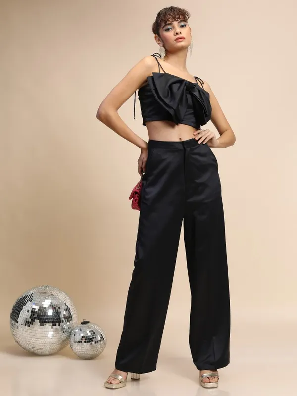  Tokyo Talkies Women Black Solid Regular Fit Casual Trousers