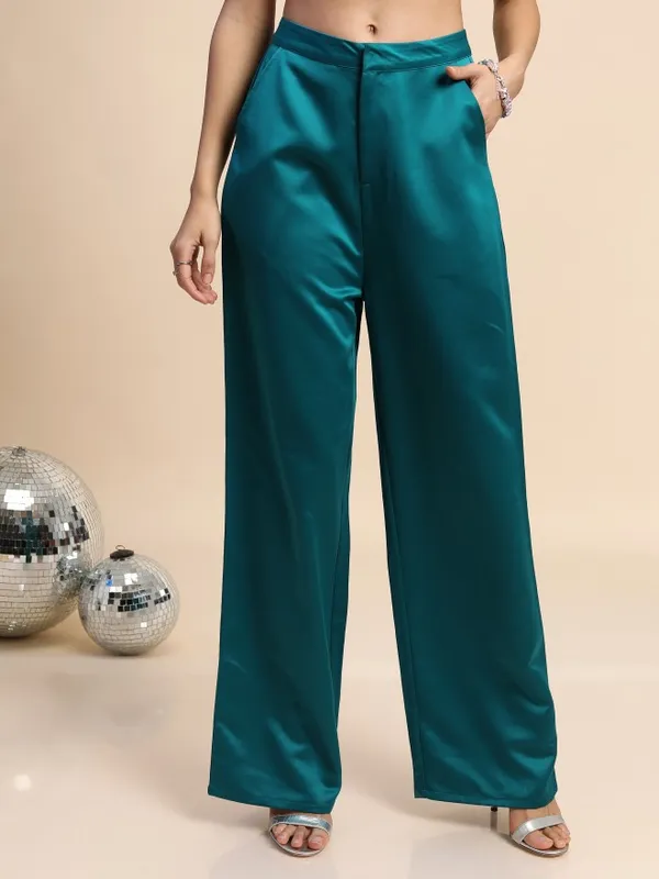  Tokyo Talkies Women Teal Solid Regular Fit Casual Trousers