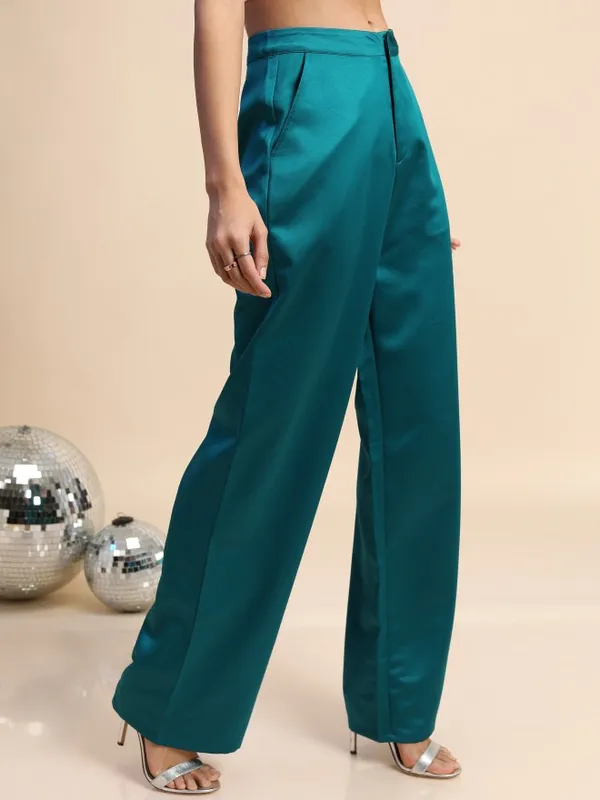  Tokyo Talkies Women Teal Solid Regular Fit Casual Trousers