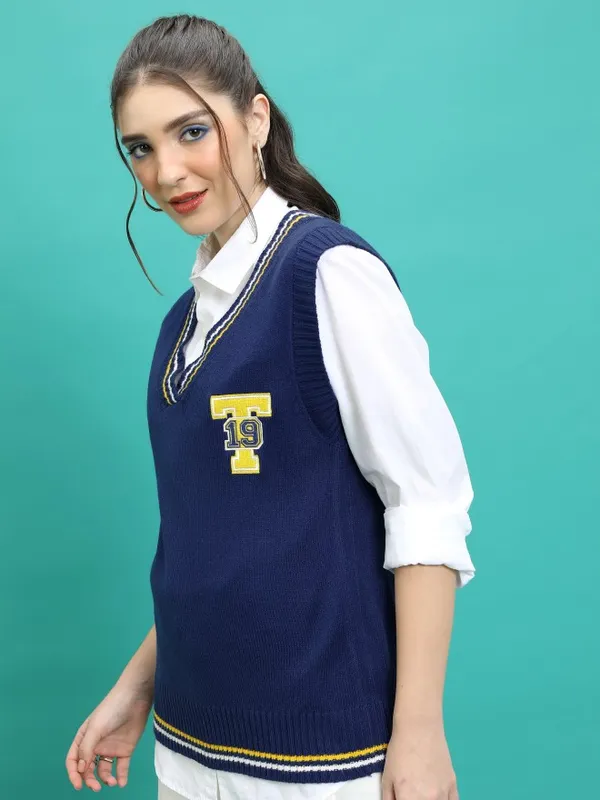  Tokyo Talkies Women Navy Blue V-Neck Sweaters