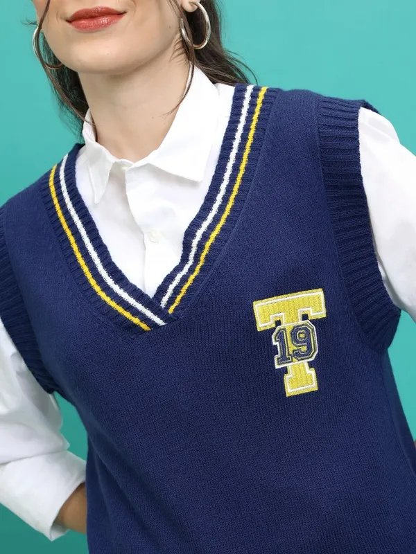  Tokyo Talkies Women Navy Blue V-Neck Sweaters