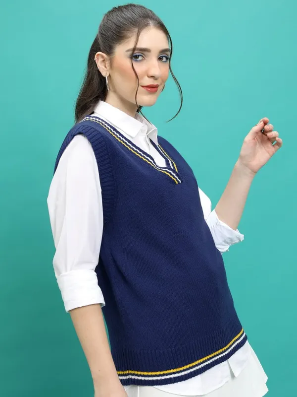  Tokyo Talkies Women Navy Blue V-Neck Sweaters