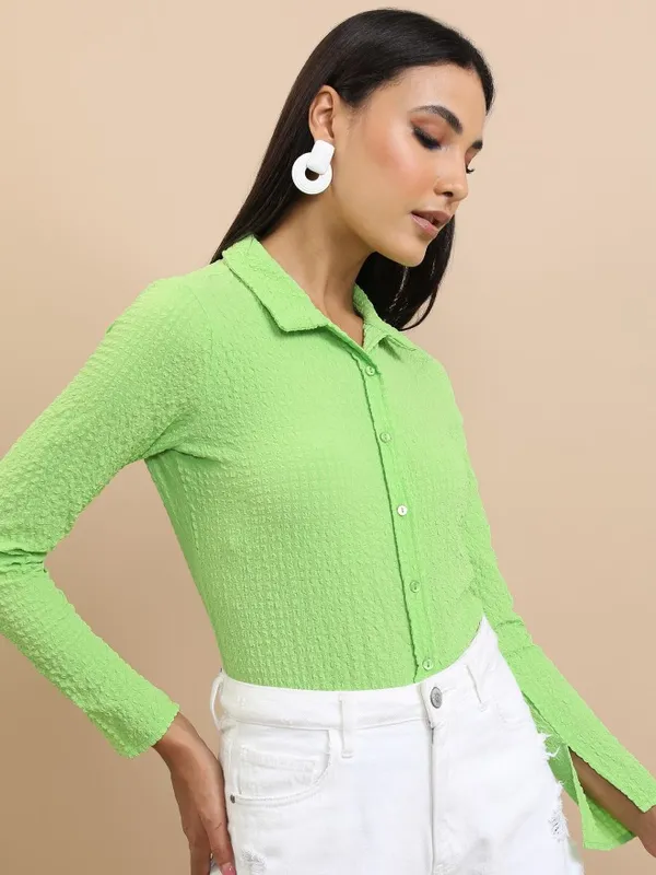  Tokyo Talkies Women Green Solid Casual Shirts