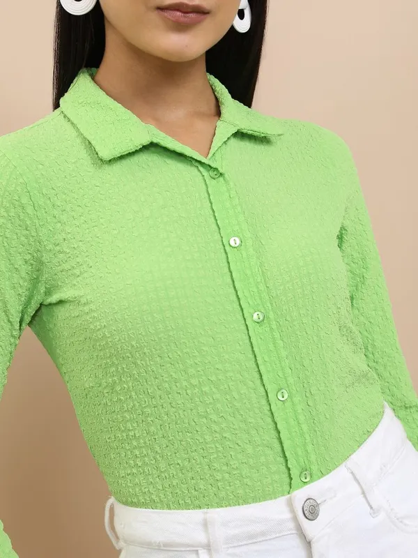  Tokyo Talkies Women Green Solid Casual Shirts