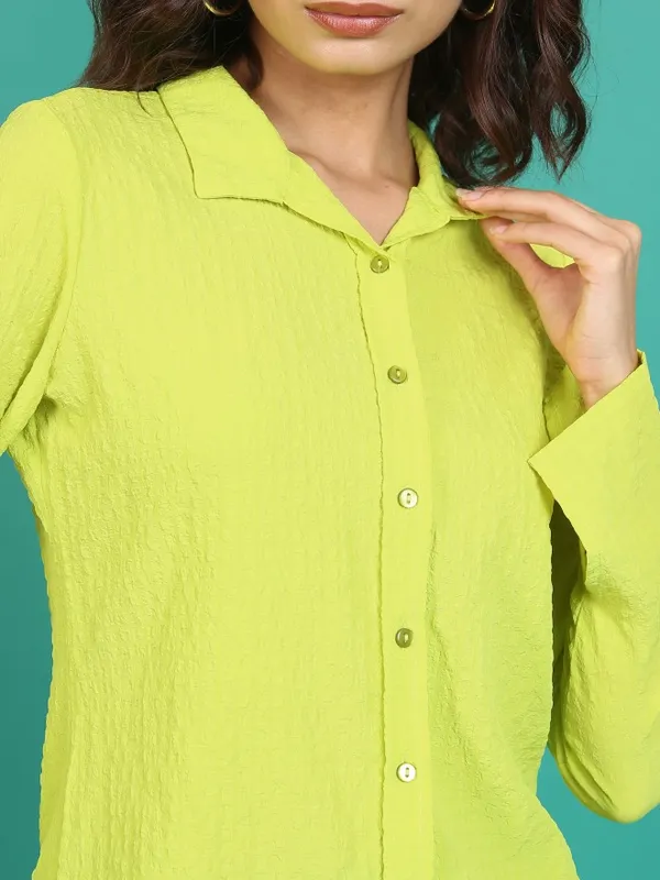  Tokyo Talkies Women Green Solid Casual Shirts