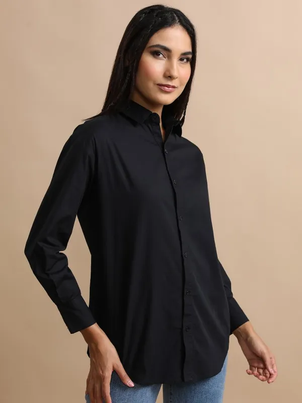Women Solid Oversized Fit Casual Shirt