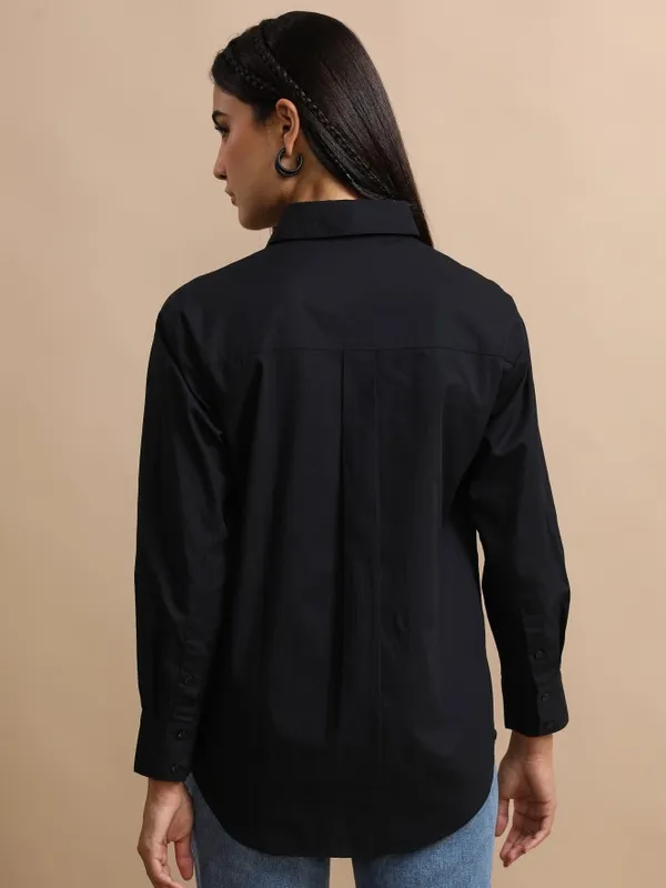 Tokyo Talkies Women Black Solid Oversized Fit Casual Shirt