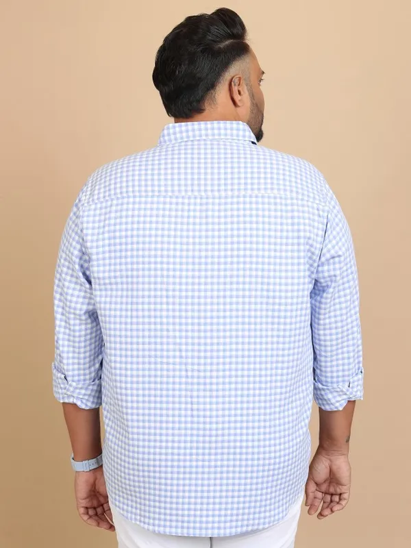  Xtra Ordinary By Highlander Men White Checked Regular Fit Casual Shirts