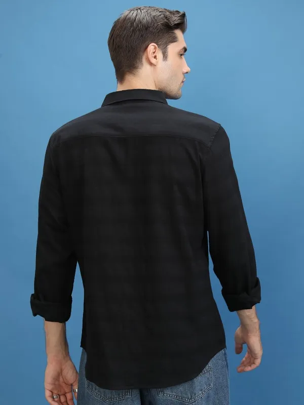 Men Slim Fit Casual Shirts