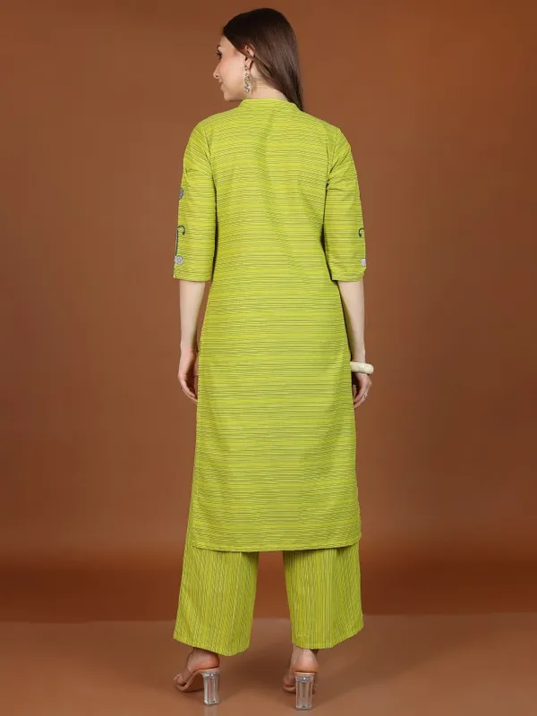 Women Kurta With Palazzos