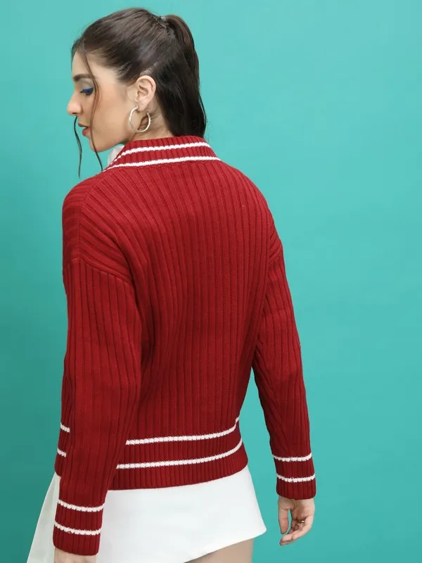  Tokyo Talkies Women Red V-Neck Sweaters
