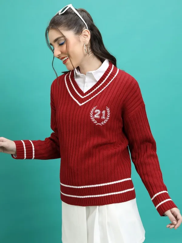  Tokyo Talkies Women Red V-Neck Sweaters