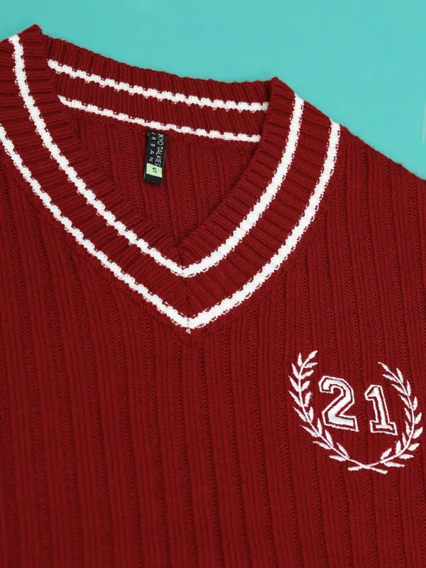  Tokyo Talkies Women Red V-Neck Sweaters