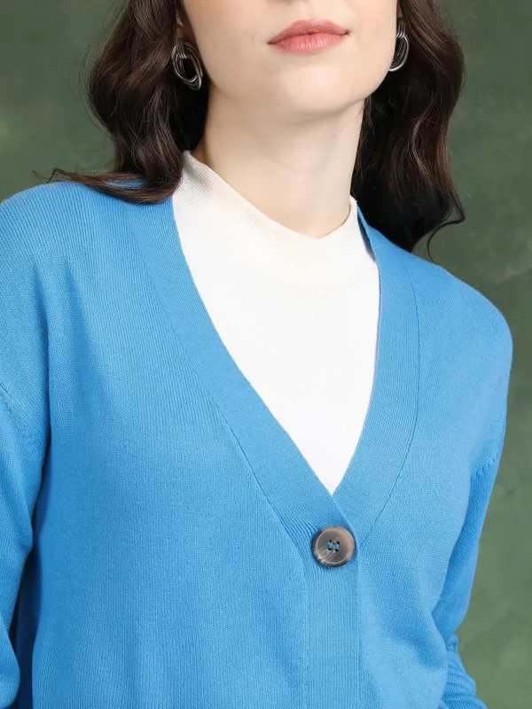  Tokyo Talkies Women Blue V-Neck Sweaters