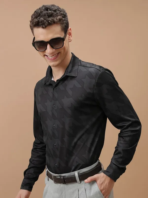  Highlander Men Black Printed Slim Fit Casual Shirts
