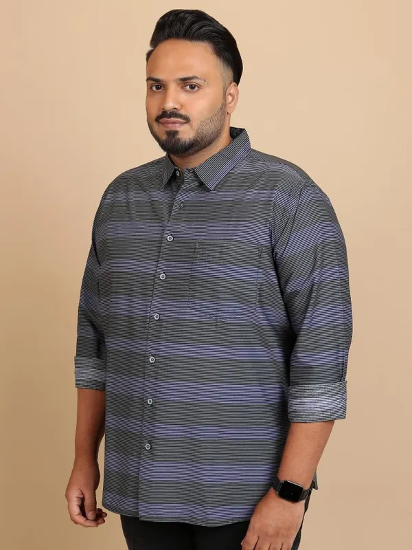  Xtra Ordinary By Highlander Men Black Striped Regular Fit Casual Shirts