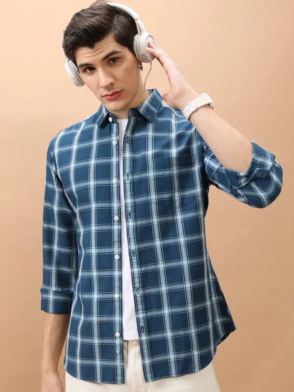  Highlander Men Teal Checked Slim Fit Casual Shirts