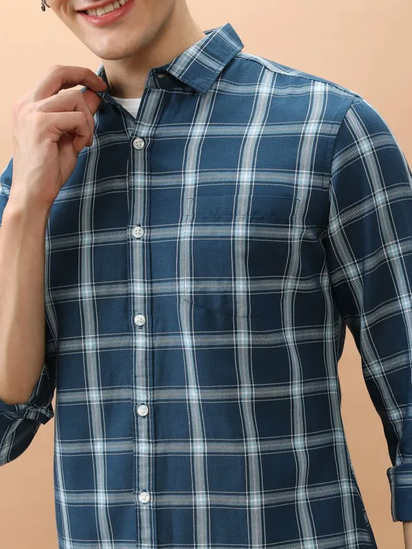  Highlander Men Teal Checked Slim Fit Casual Shirts