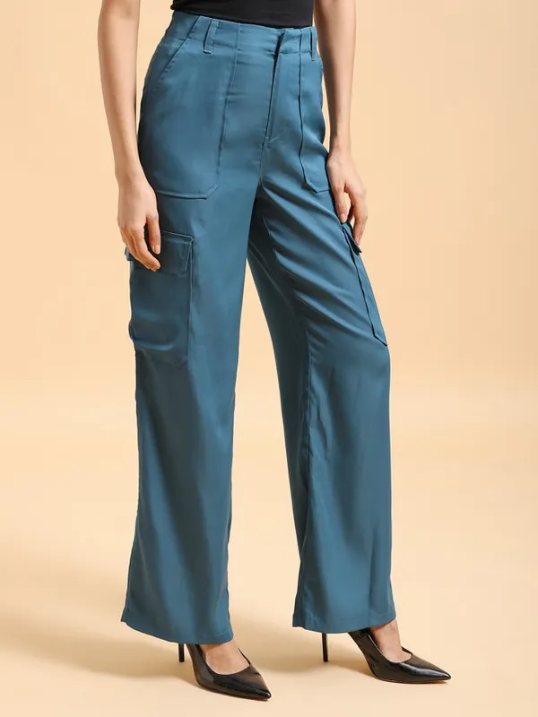 Tokyo Talkies Women Teal Solid Regular Fit Casual Trousers