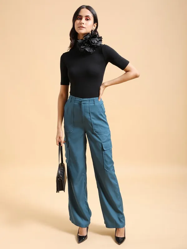 Tokyo Talkies Women Teal Solid Regular Fit Cargos