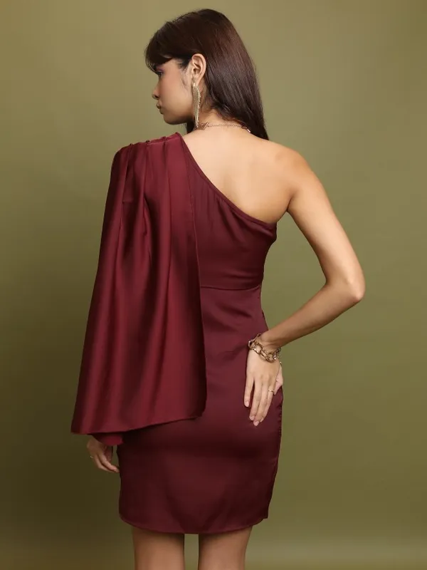  Tokyo Talkies Women Maroon Solid Sheath Dresses