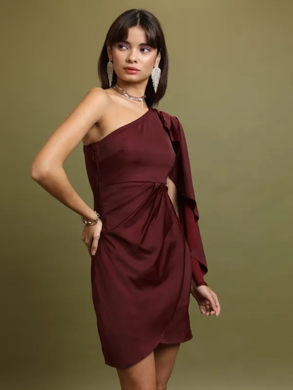  Tokyo Talkies Women Maroon Solid Sheath Dresses