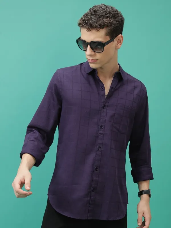  Highlander Men Purple Checked Slim Fit Casual Shirts