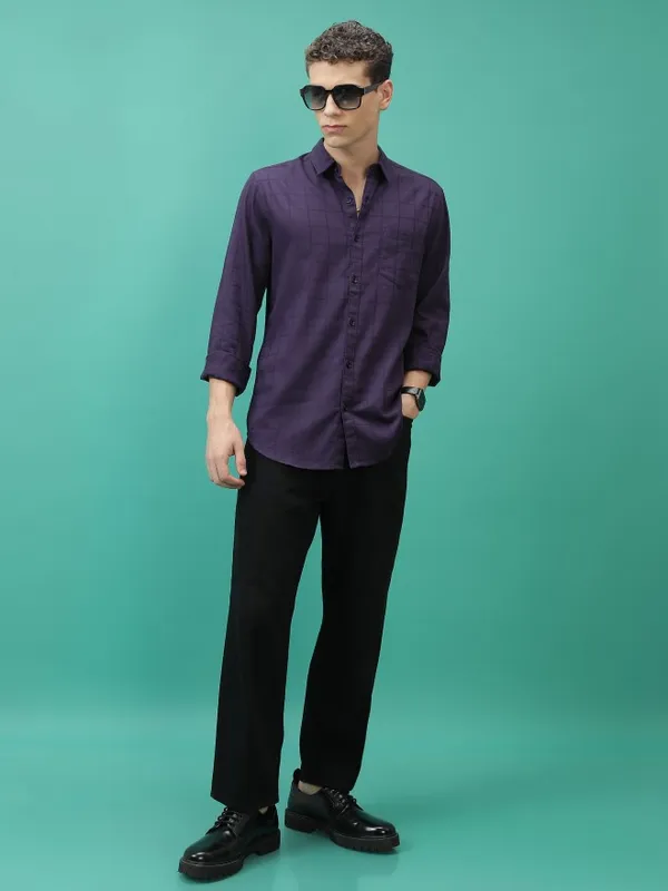  Highlander Men Purple Checked Slim Fit Casual Shirts