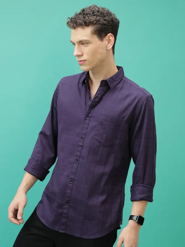  Highlander Men Purple Checked Slim Fit Casual Shirts