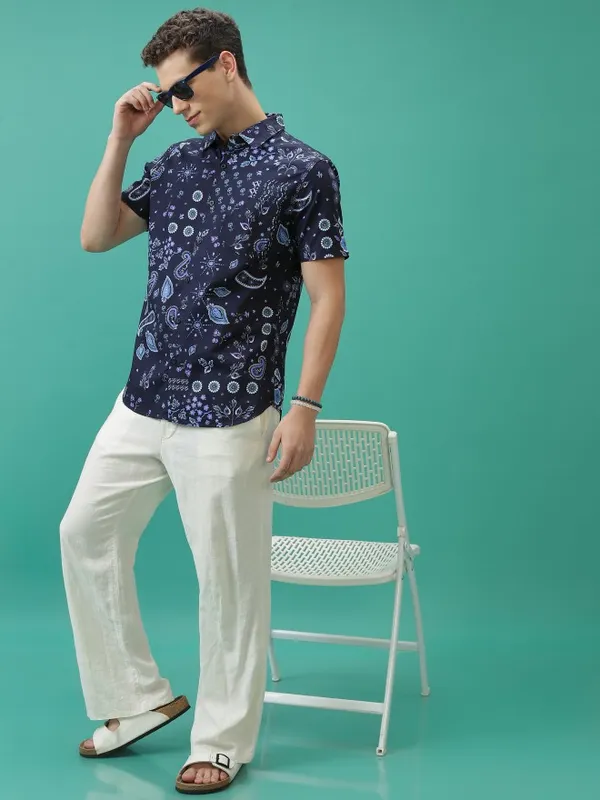 Men Slim Fit Casual Shirt