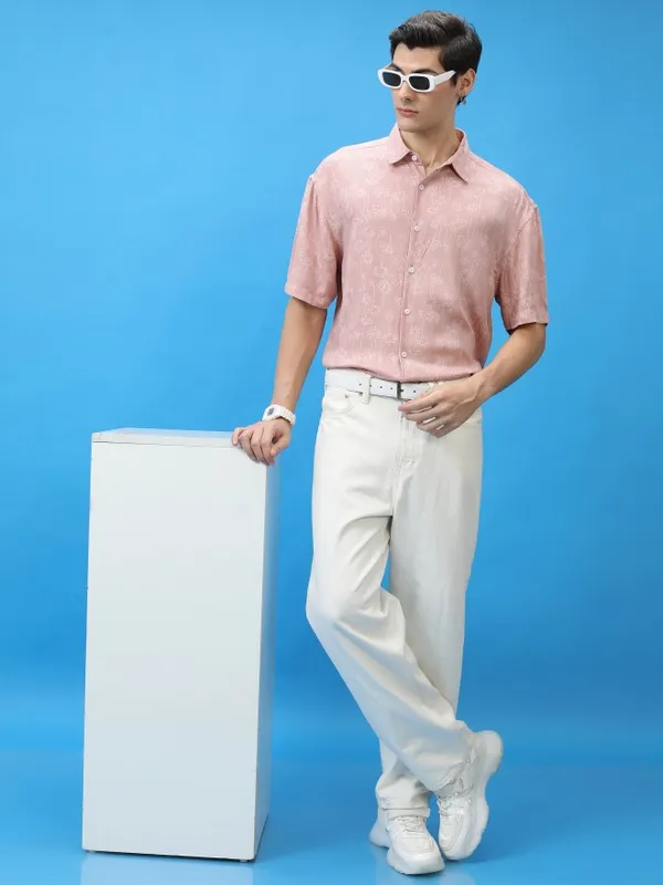  Ketch Men Pink Printed Slim Fit Casual Shirts