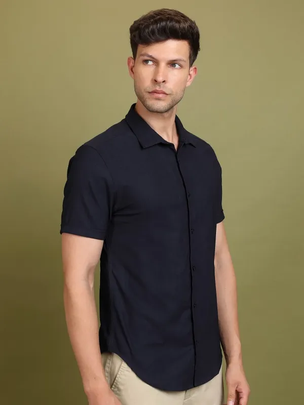  Ketch Men Navy Blue Solid Slim Fit Casual Shirts