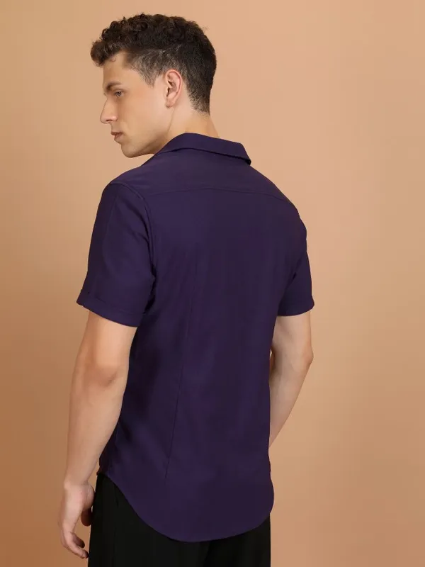  Ketch Men Purple Solid Slim Fit Casual Shirts