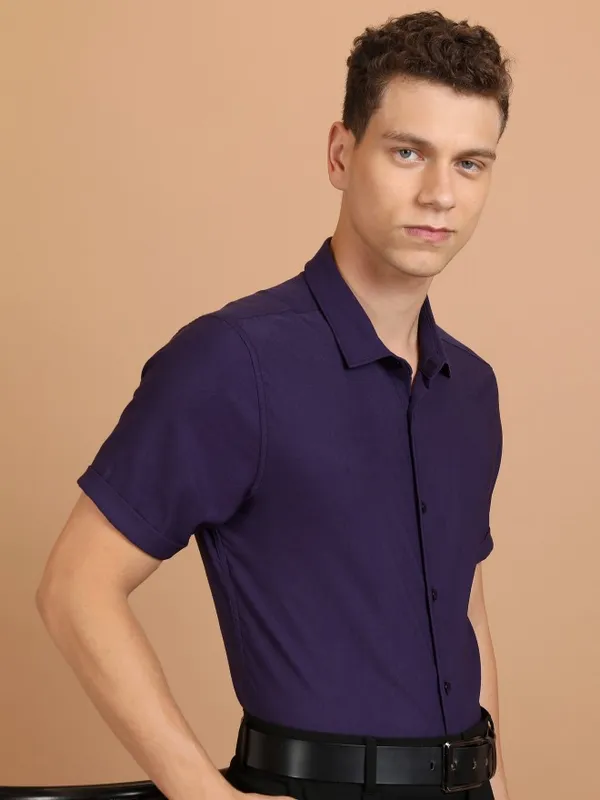  Ketch Men Purple Solid Slim Fit Casual Shirts