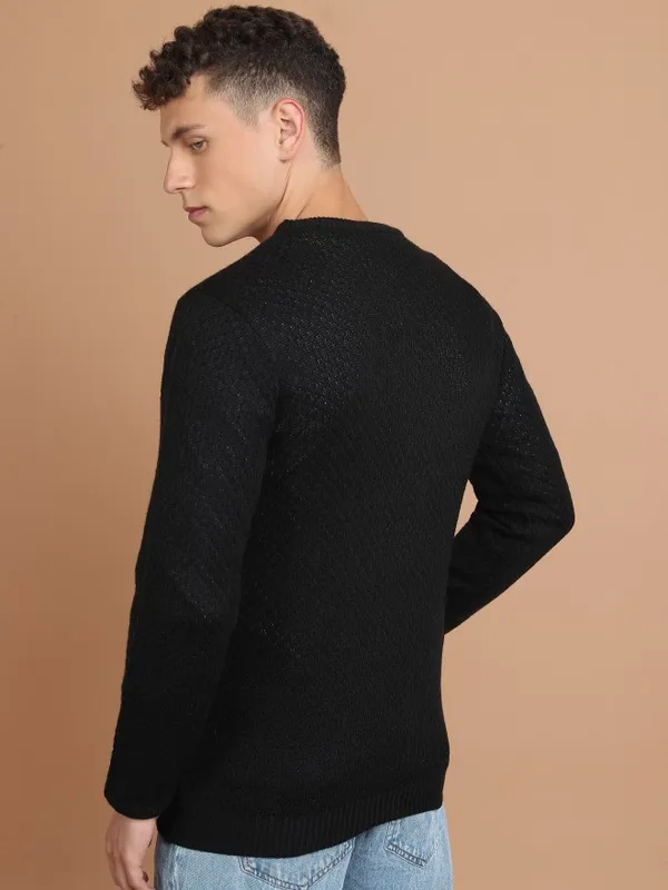 Men Solid Sweater