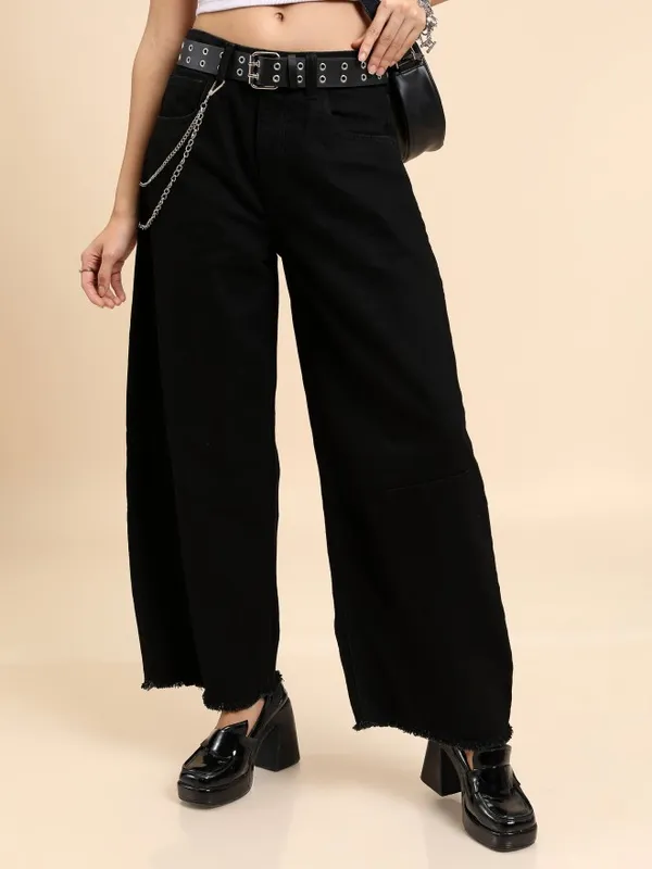  Tokyo Talkies Women Black Flared Clean Look Jeans