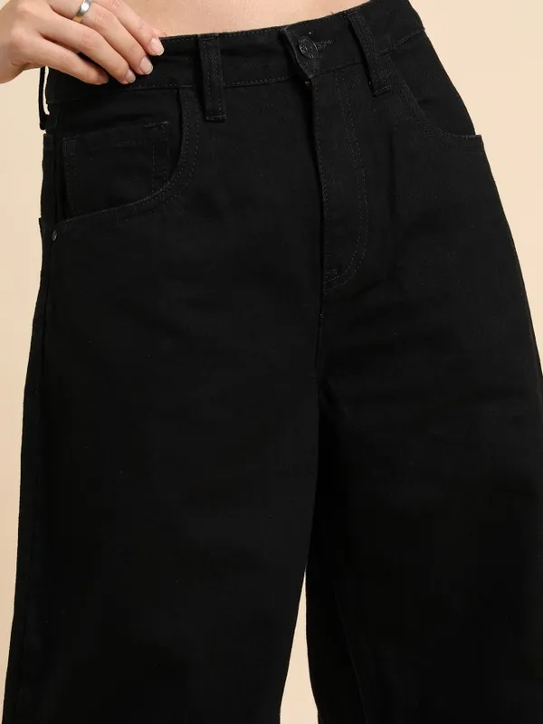  Tokyo Talkies Women Black Flared Clean Look Jeans
