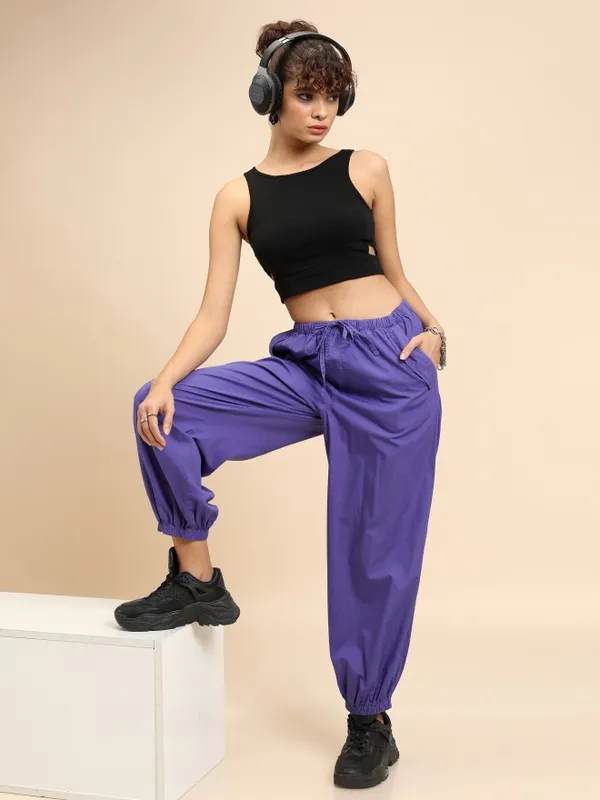  Tokyo Talkies Women Purple Solid Regular Fit Casual Trousers